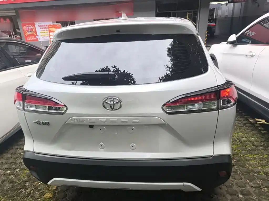 Toyota Corolla Cross — миниатюра 4