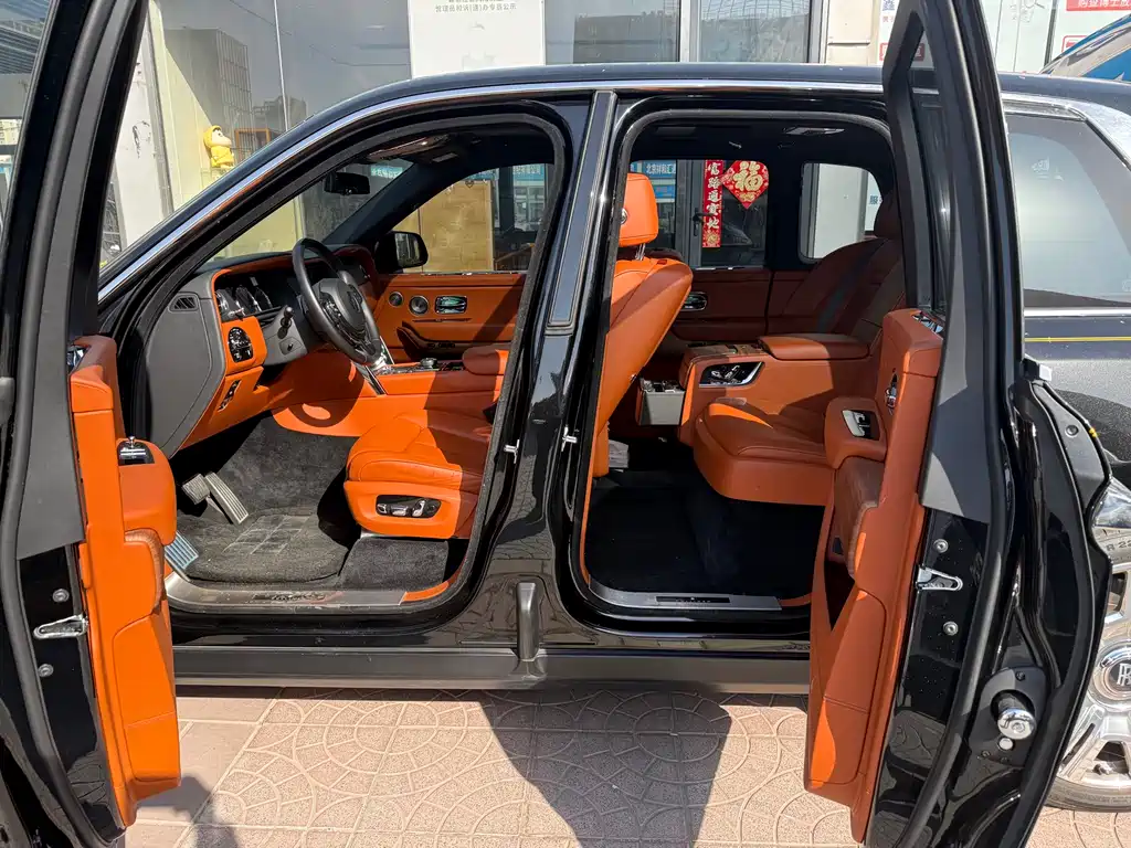 ROLLS-ROYCE CULLINAN