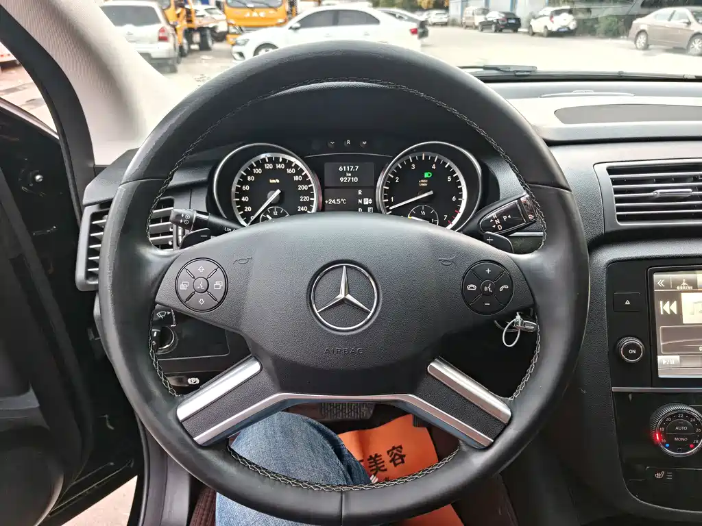 Mercedes-Benz R-Class — миниатюра 11