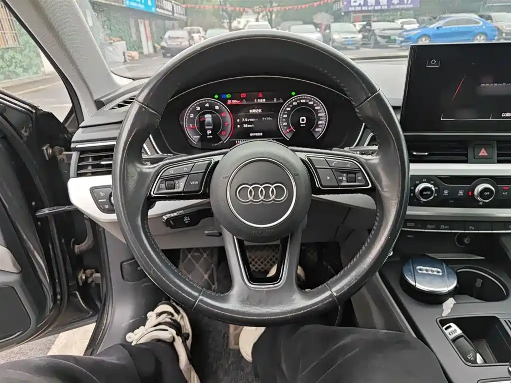 Audi A4L 2020 40 TFSI Fashion
