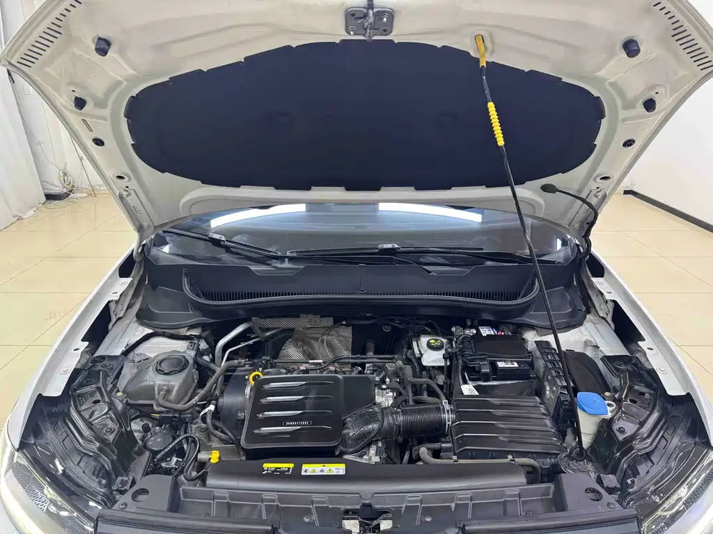 VOLKSWAGEN EXPLORING THE SHADOW