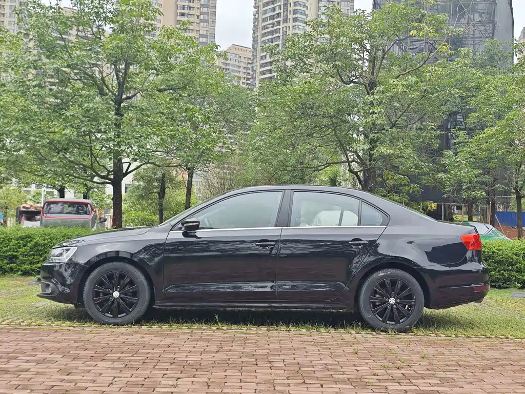 Volkswagen Sagitar — миниатюра 4
