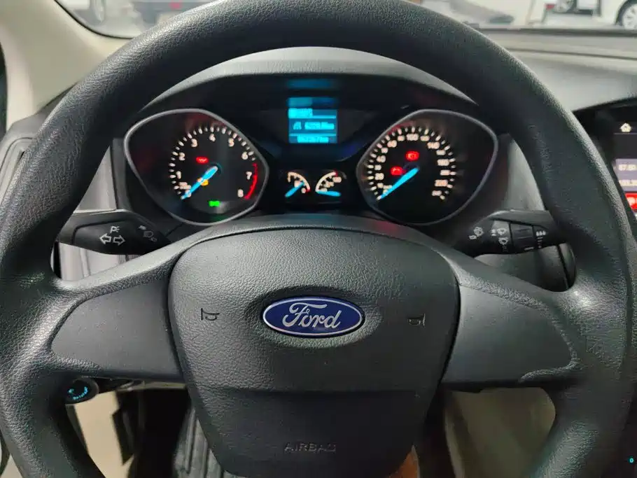 Ford Focus — миниатюра 14