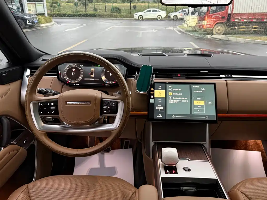 Land Rover Range Rover — миниатюра 13