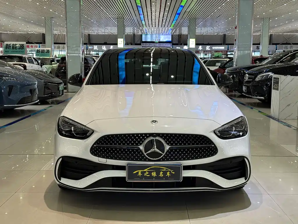 Mercedes-Benz C-Class — миниатюра 2
