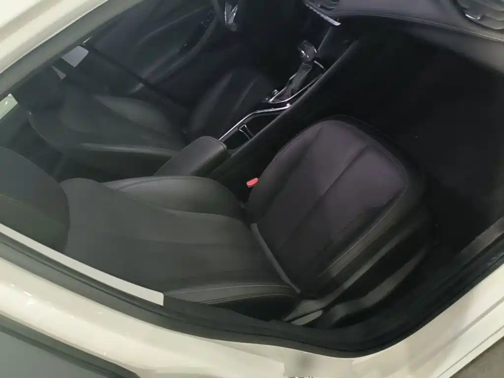 Buick Verano — миниатюра 25