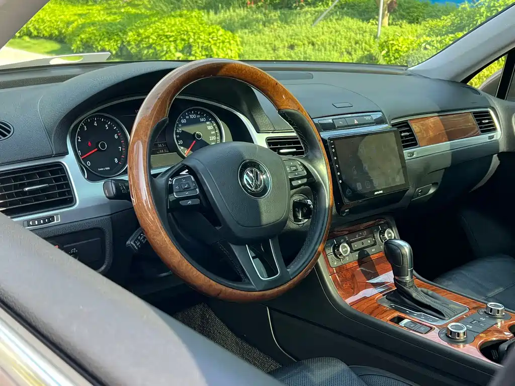 Volkswagen Touareg — миниатюра 6