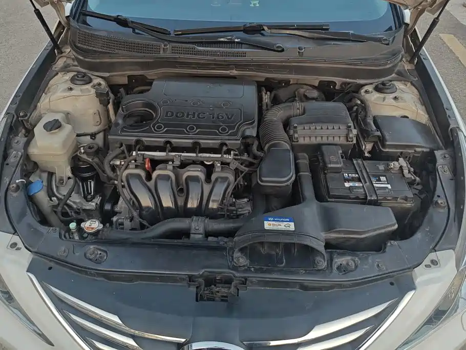 Hyundai Sonata — миниатюра 10