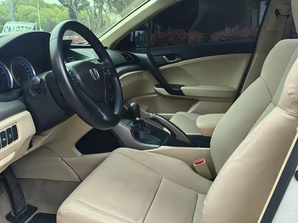 Honda Spirior 2009 2.4L Luxury