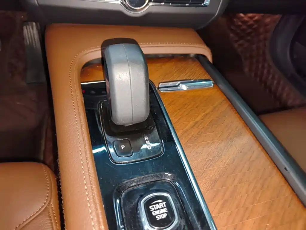 Volvo S90 — миниатюра 14