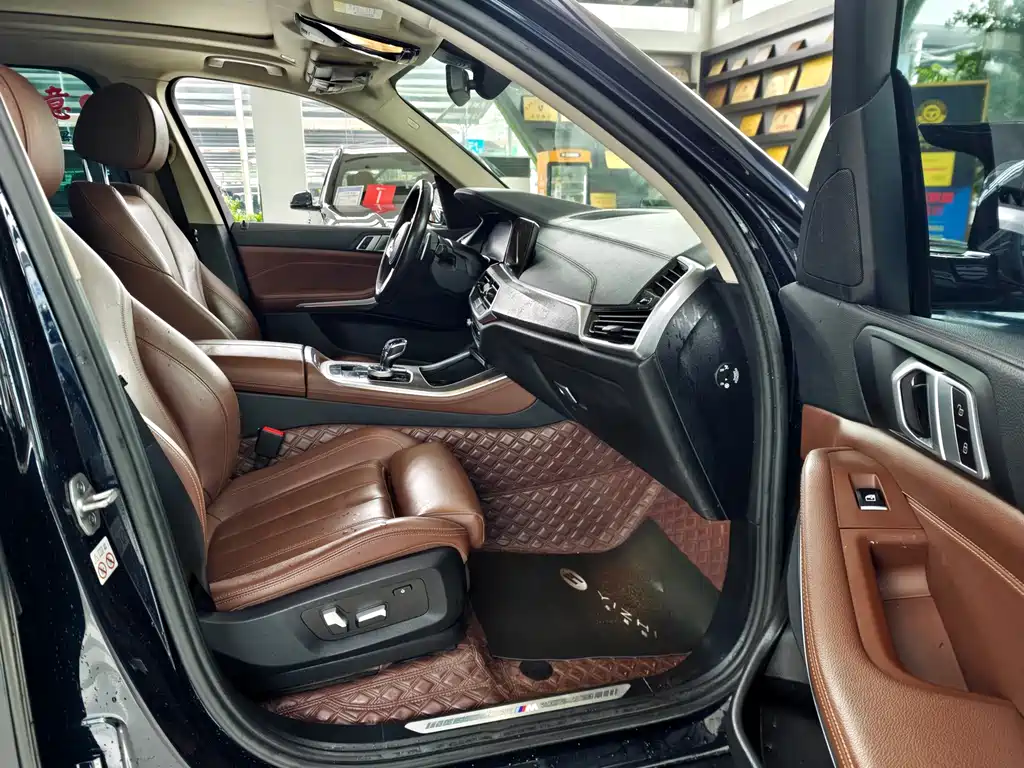 BMW X5 (Import) — миниатюра 10