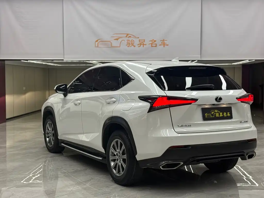 Lexus NX — миниатюра 7