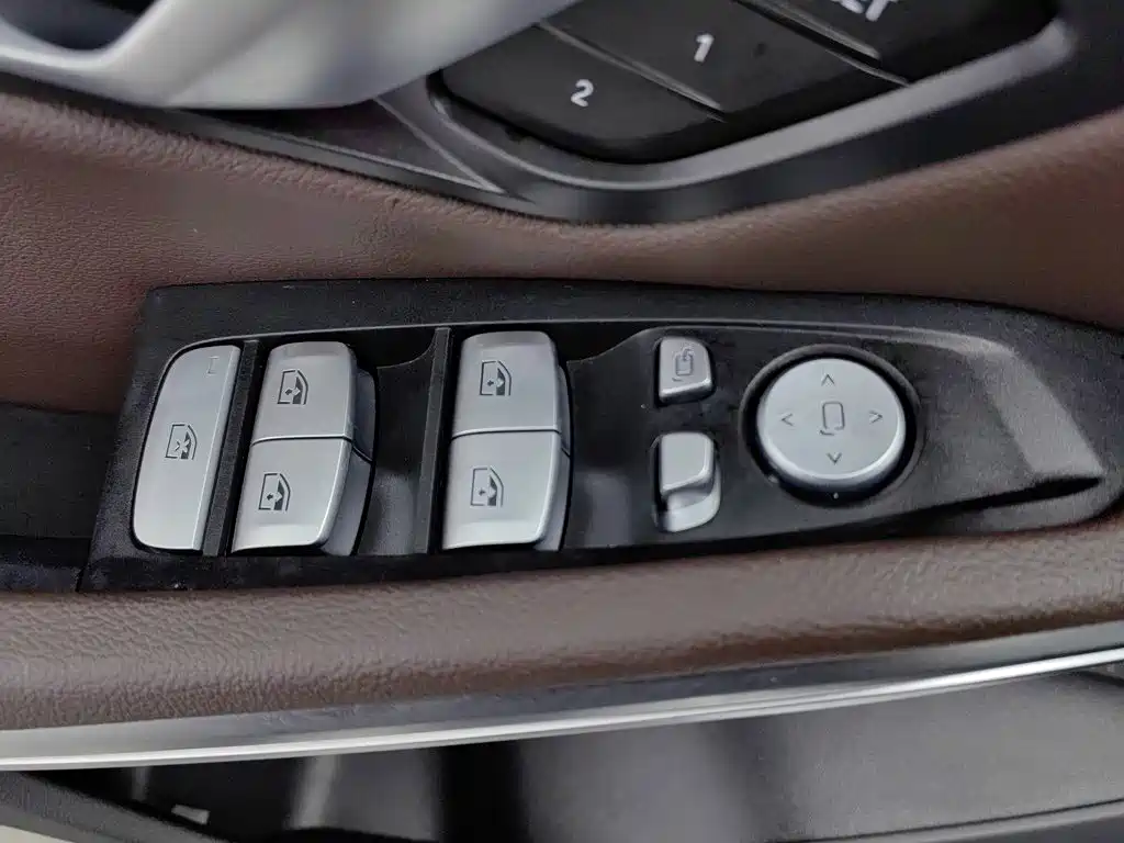 BMW i3 — миниатюра 9