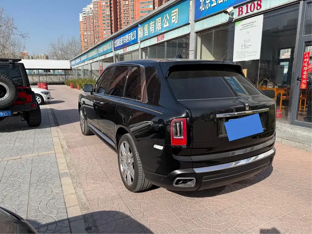 ROLLS-ROYCE CULLINAN