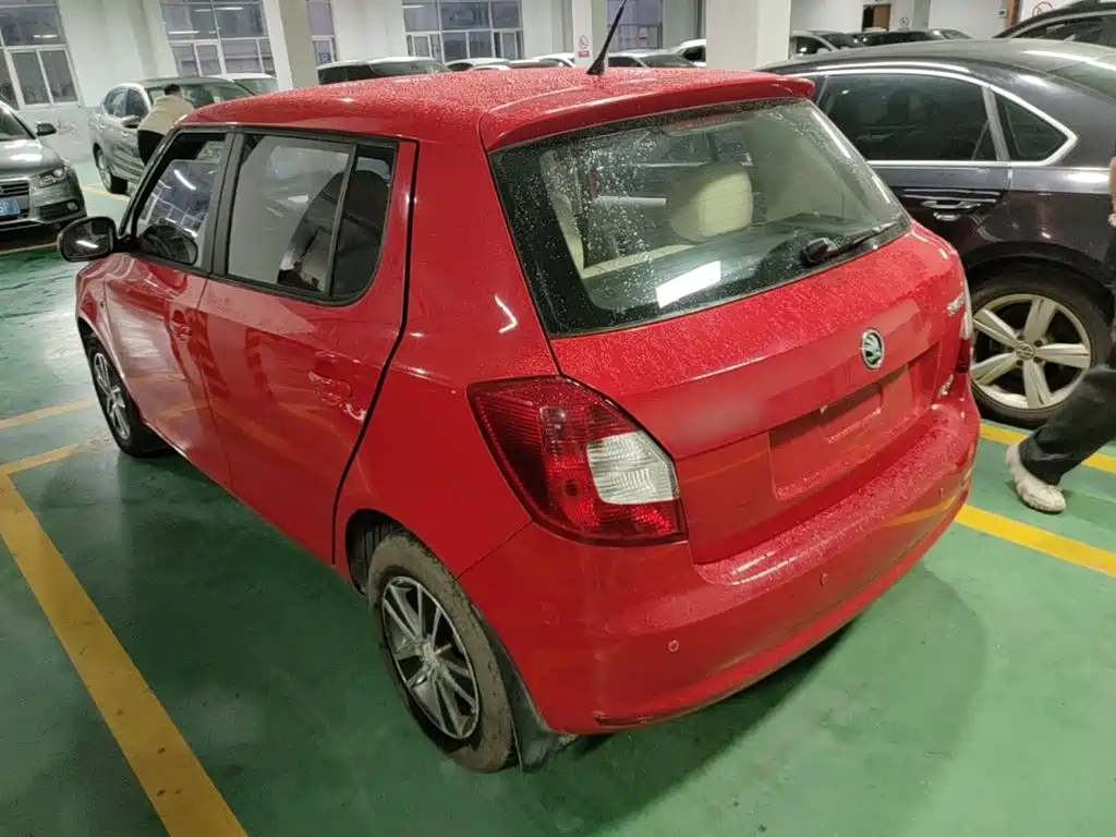 Skoda Fabia — миниатюра 5
