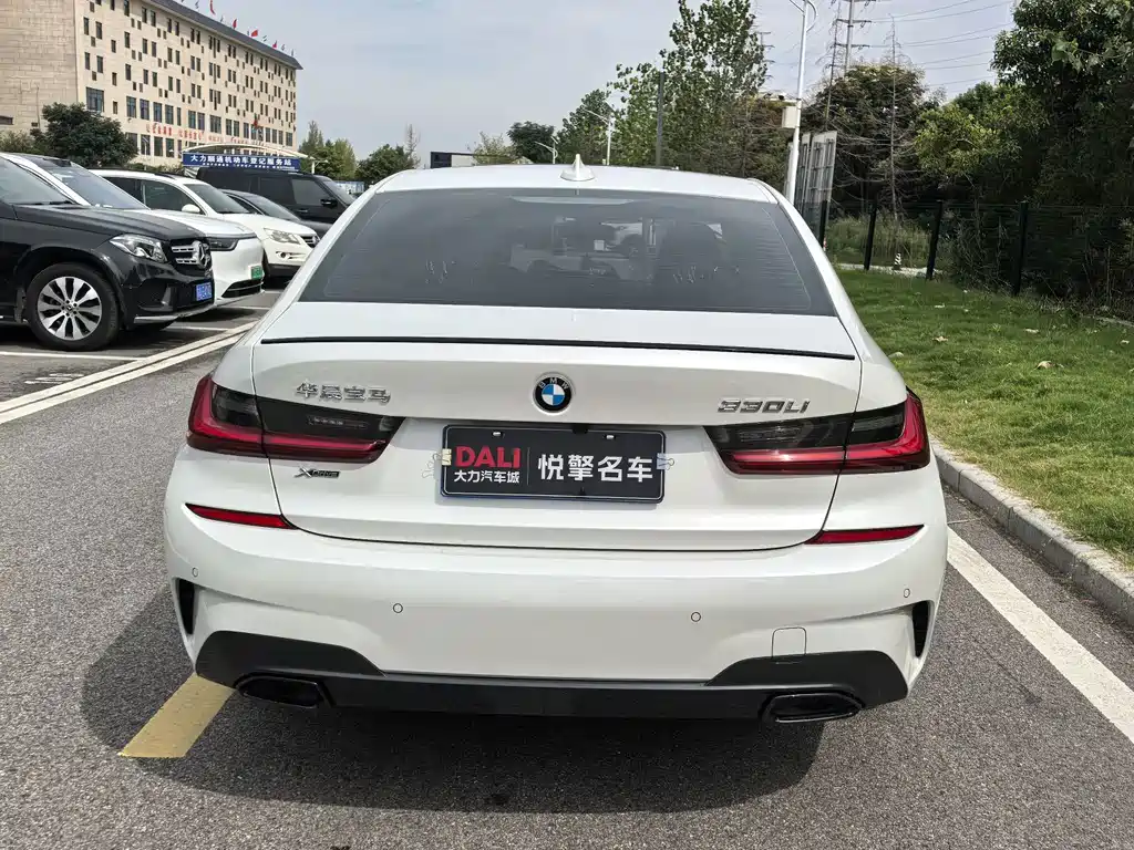 BMW 3 Series — миниатюра 7