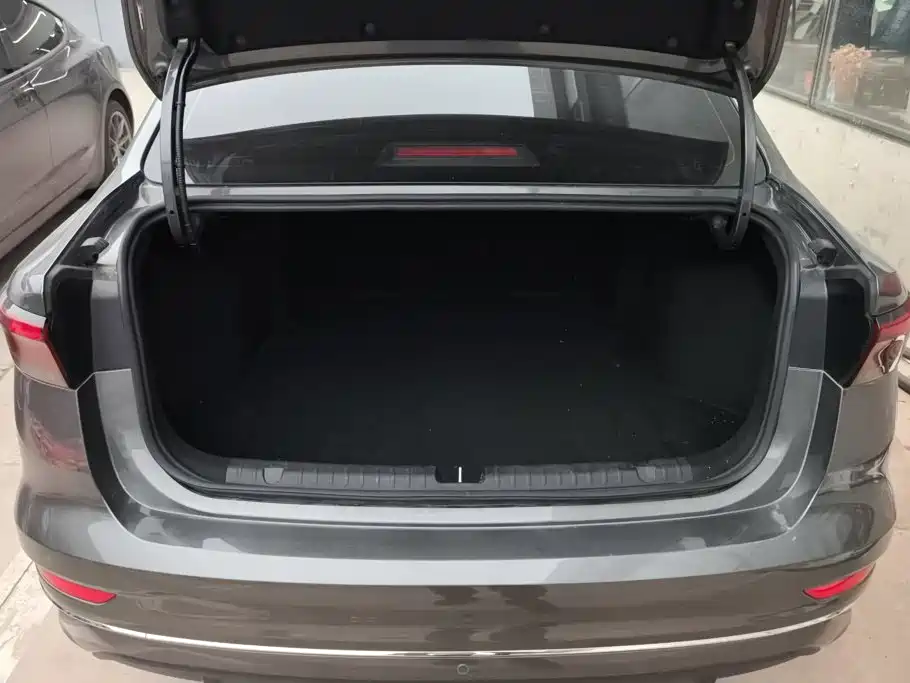 Geely Emgrand — миниатюра 4