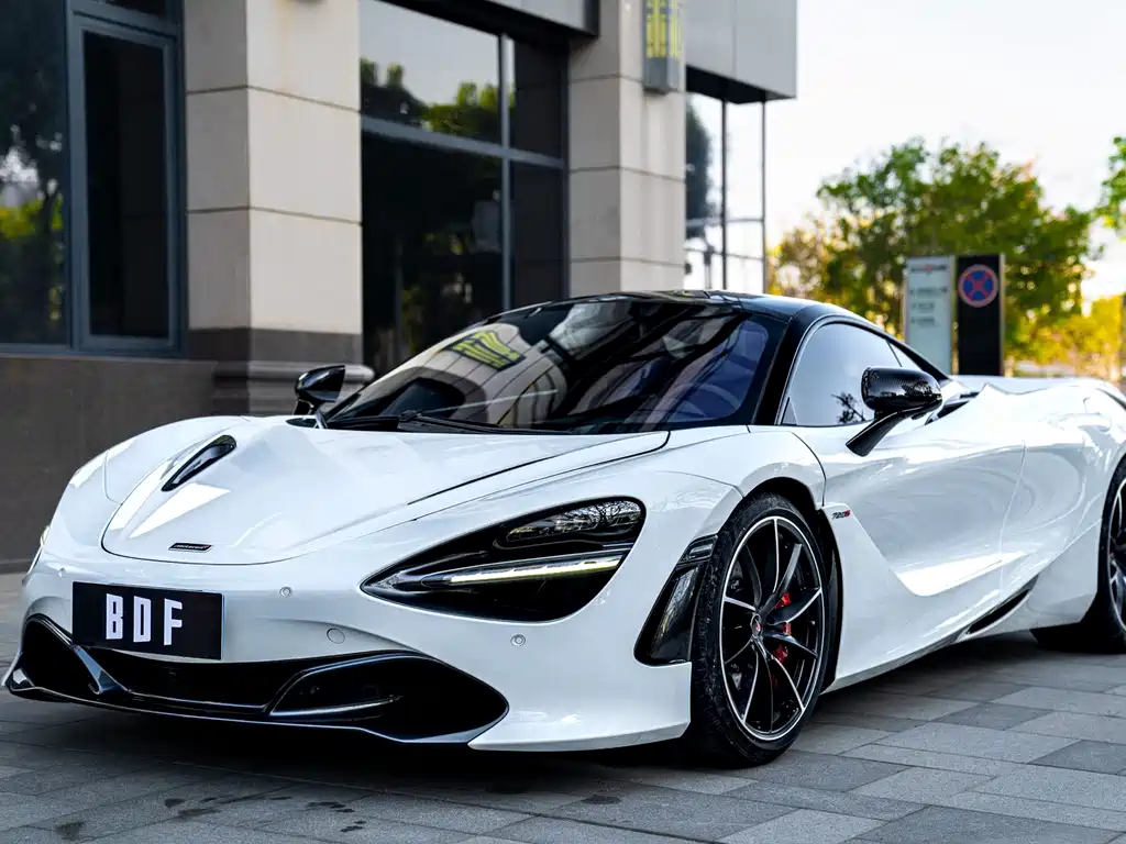 MCLAREN 720S
