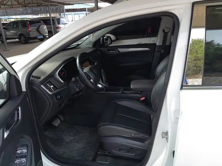 Roewe RX5 — миниатюра 9