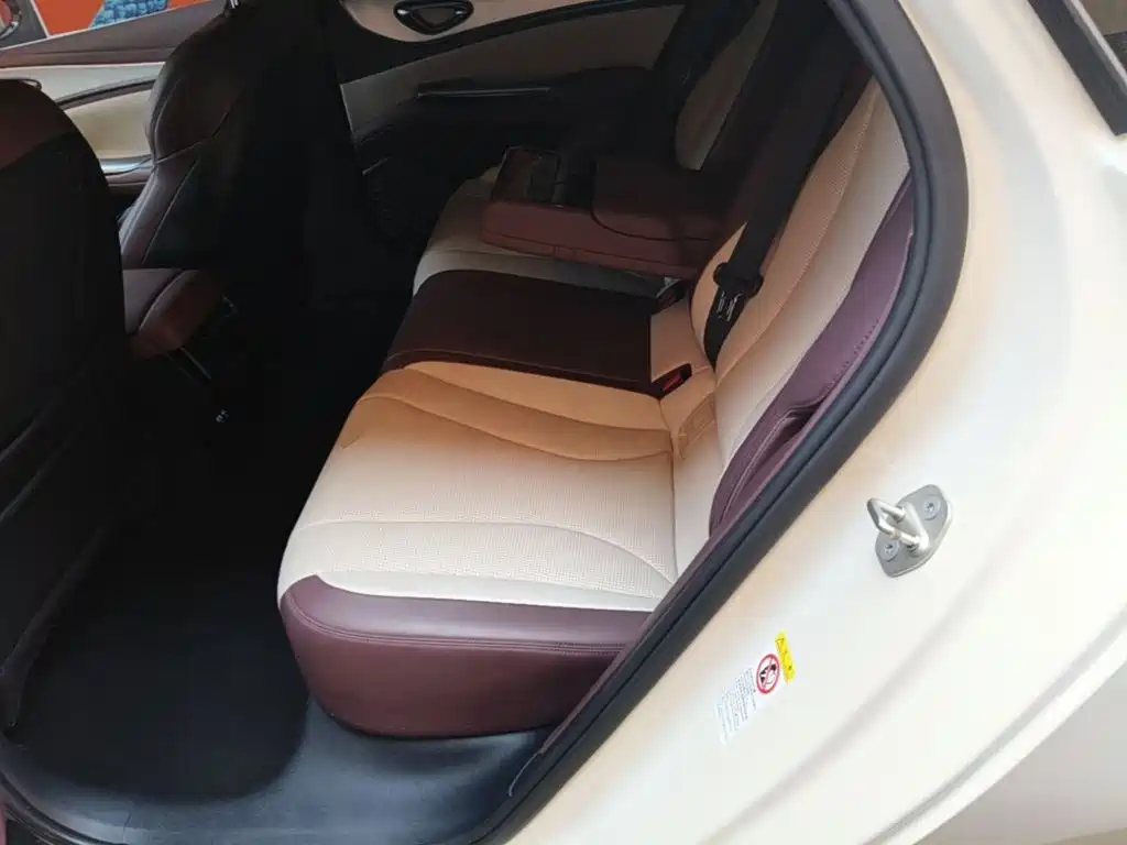 BYD Seal 07 DM-i — миниатюра 17