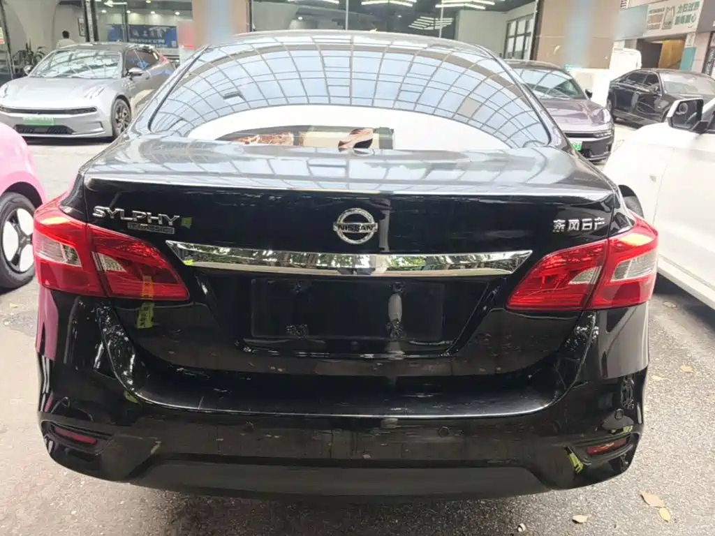 Nissan Sylphy — миниатюра 6