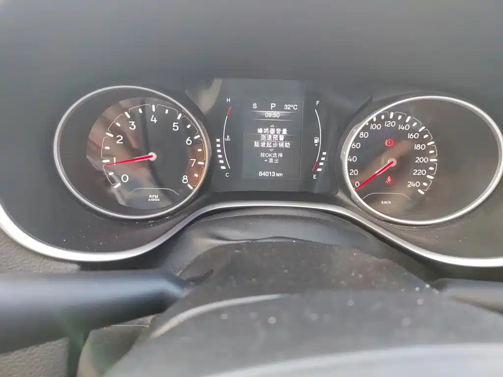 Jeep Compass — миниатюра 5