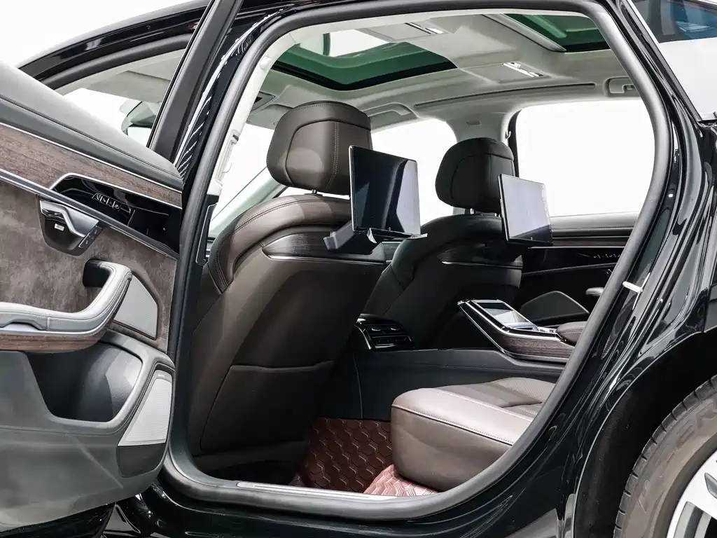 Audi A8 — миниатюра 21