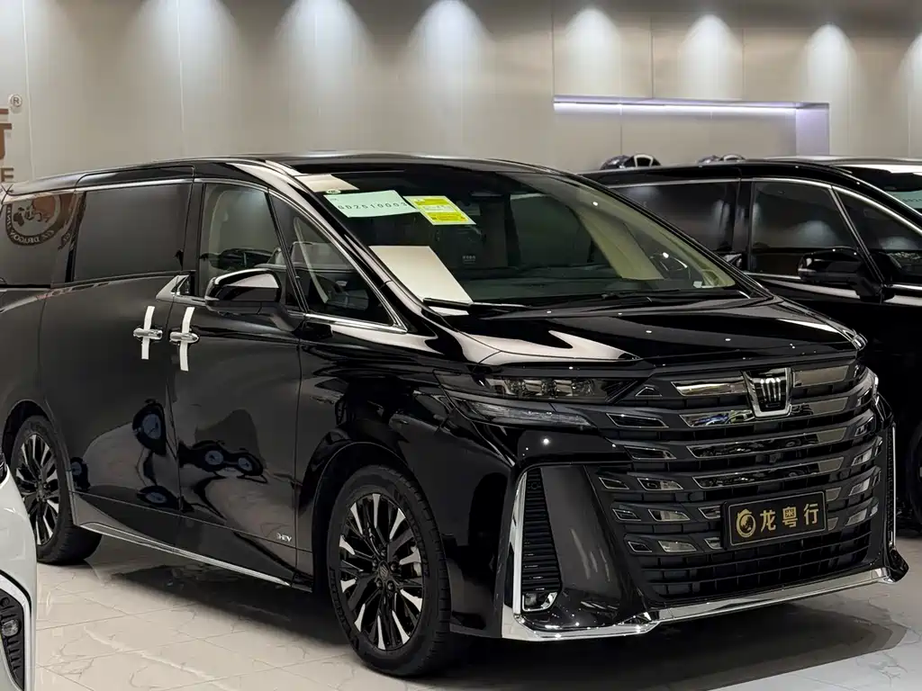 Toyota Vellfire 0