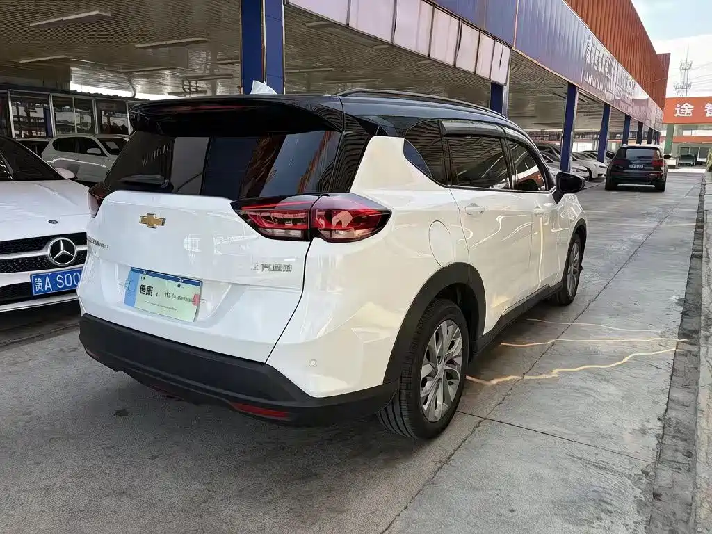 Chevrolet Volando — миниатюра 7