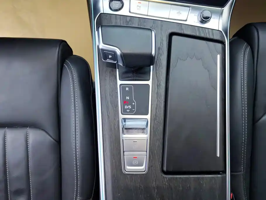 Audi A6L — миниатюра 16
