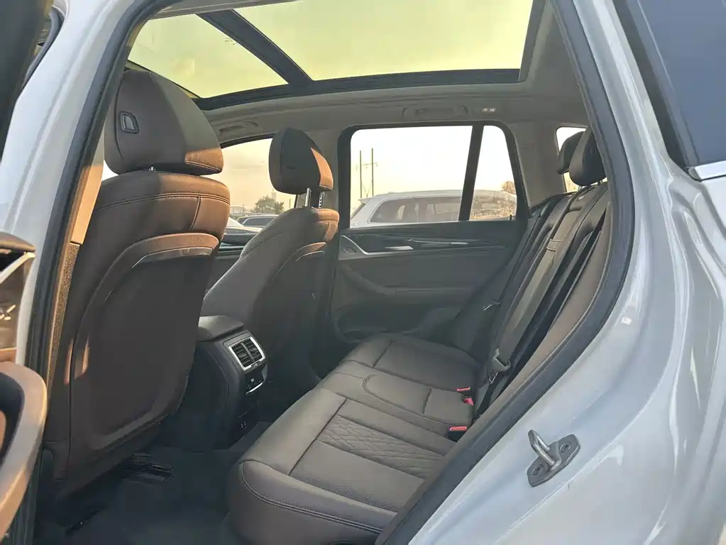 BMW X3 — миниатюра 5