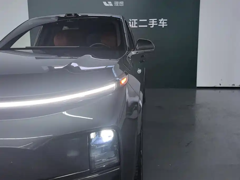 Li Auto Li L8 — миниатюра 5