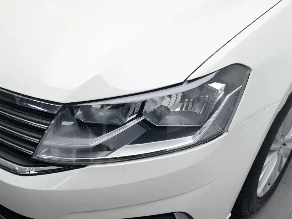 Volkswagen Lavida — миниатюра 7