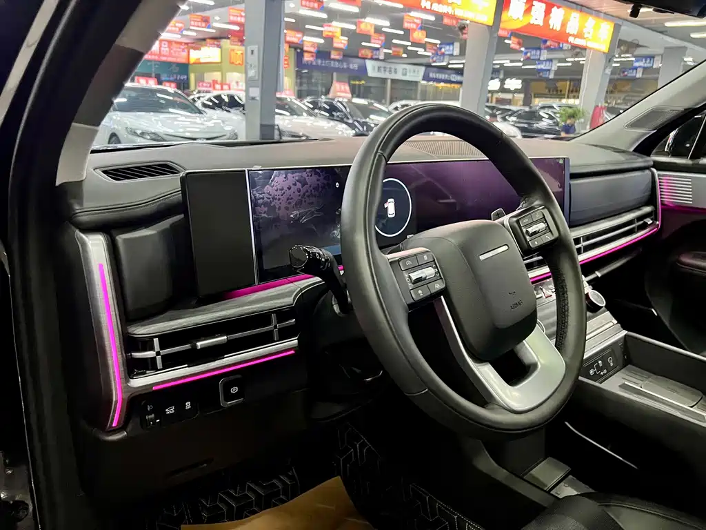 Hyundai Santa Fe — миниатюра 8