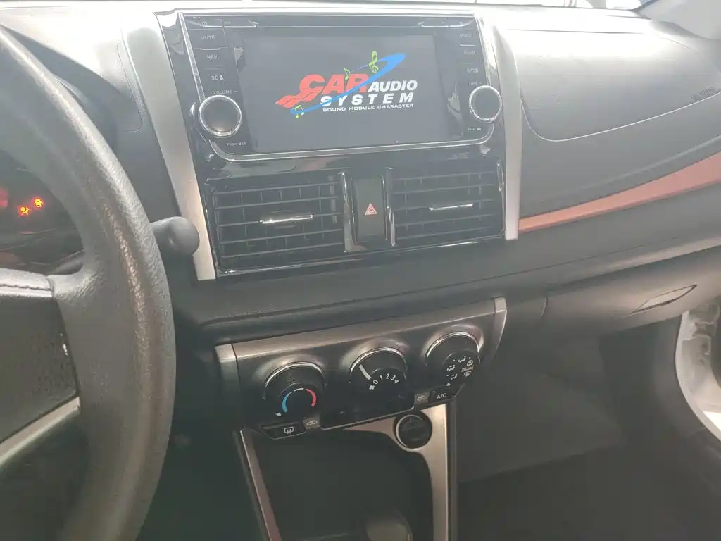 Toyota Yaris L — миниатюра 13
