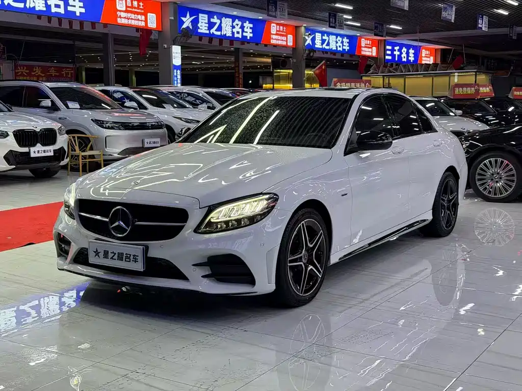 Mercedes-Benz C-Class 2021