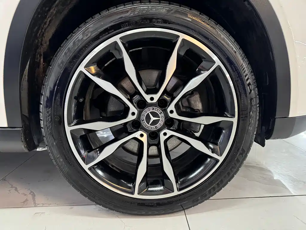 Mercedes-Benz GLA — миниатюра 10