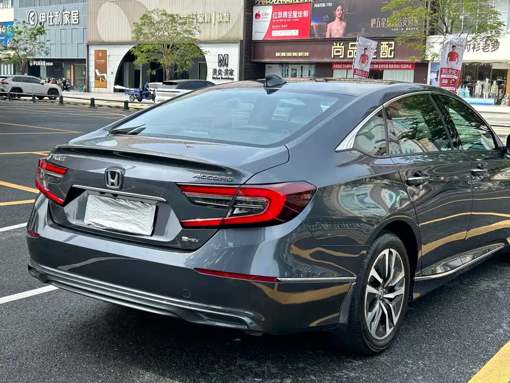 Honda Accord — миниатюра 12