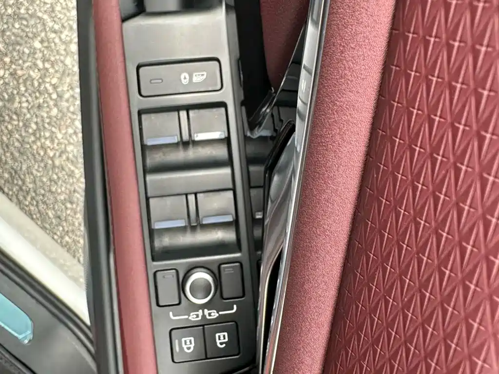 Land Rover Evoque — миниатюра 4