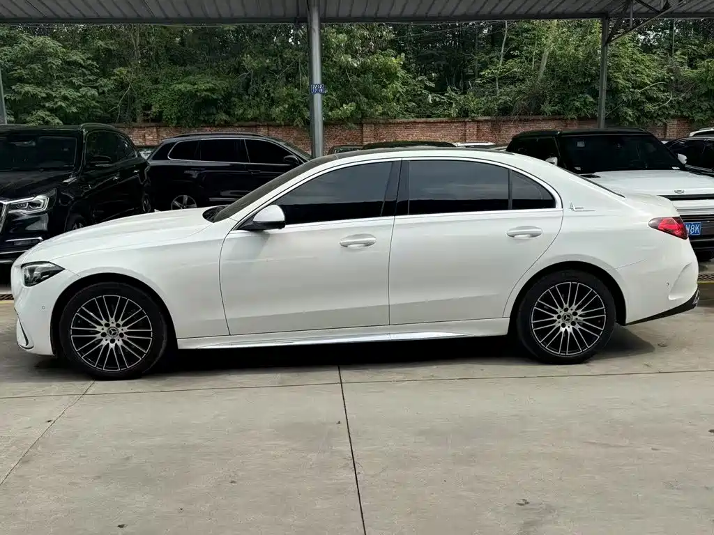 Mercedes-Benz C-Class — миниатюра 5