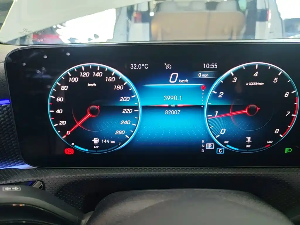 Mercedes-Benz A-Class — миниатюра 12