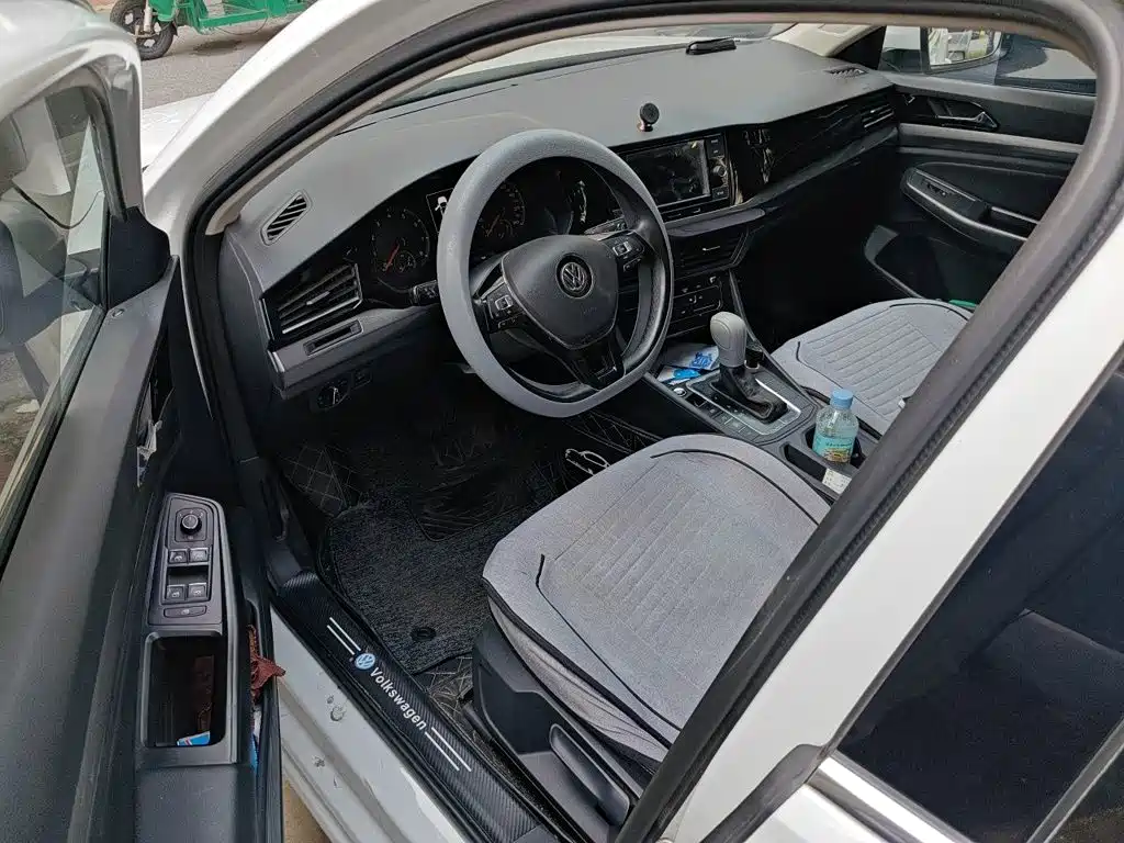 Volkswagen Bora — миниатюра 8