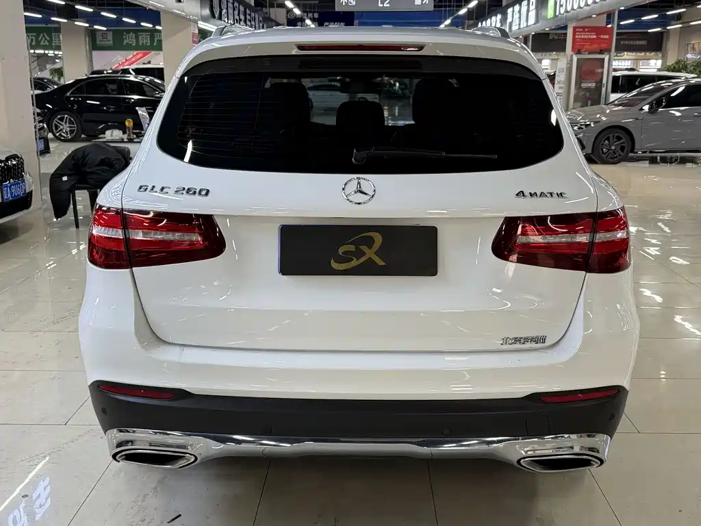 MERCEDES-BENZ GLC