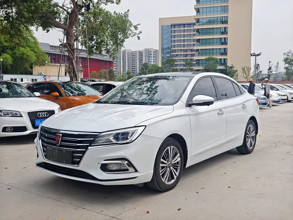 Купить Roewe i5
