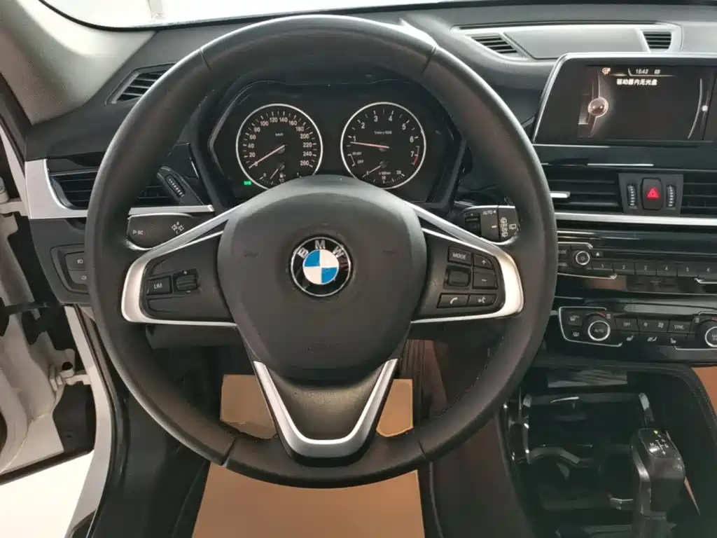 BMW X1 — миниатюра 7