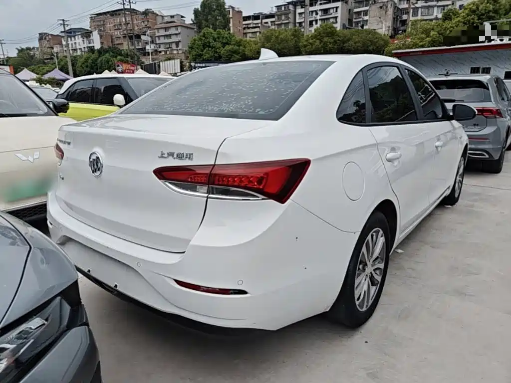 Buick Excelle — миниатюра 7