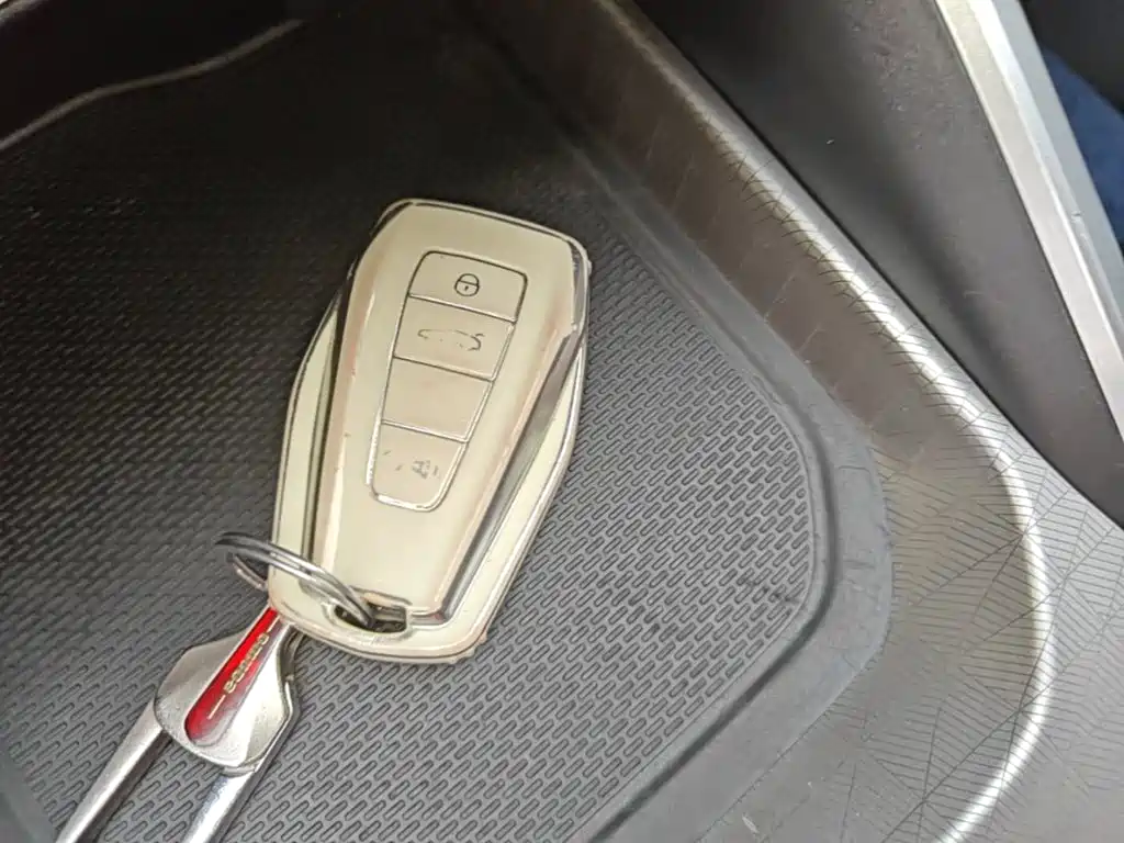 Geely Emgrand — миниатюра 9