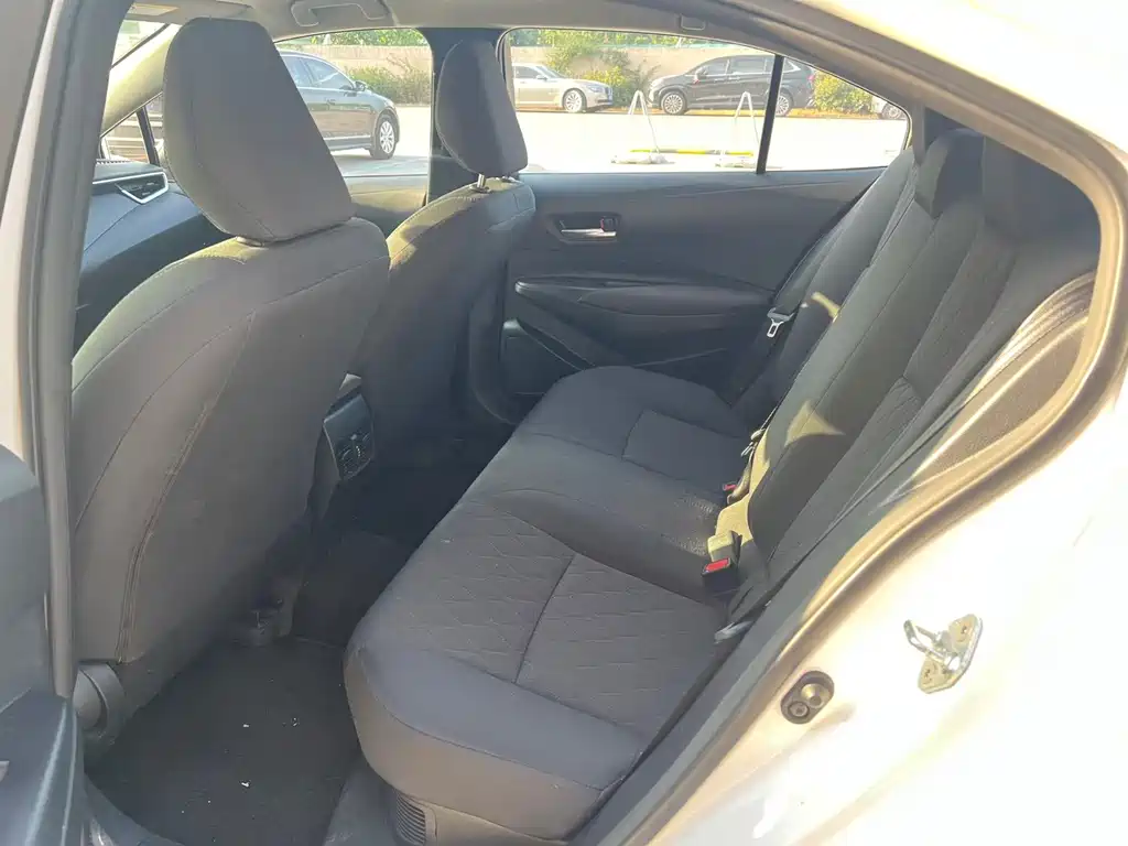 Toyota Corolla — миниатюра 6
