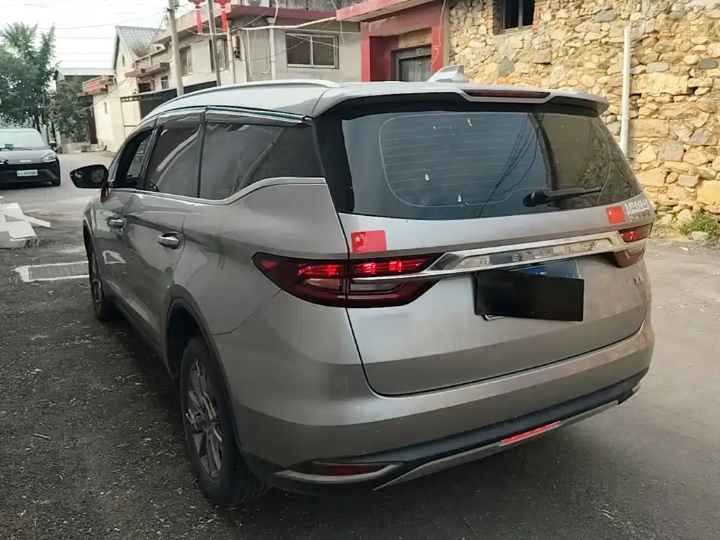 Geely Jia Ji — миниатюра 5