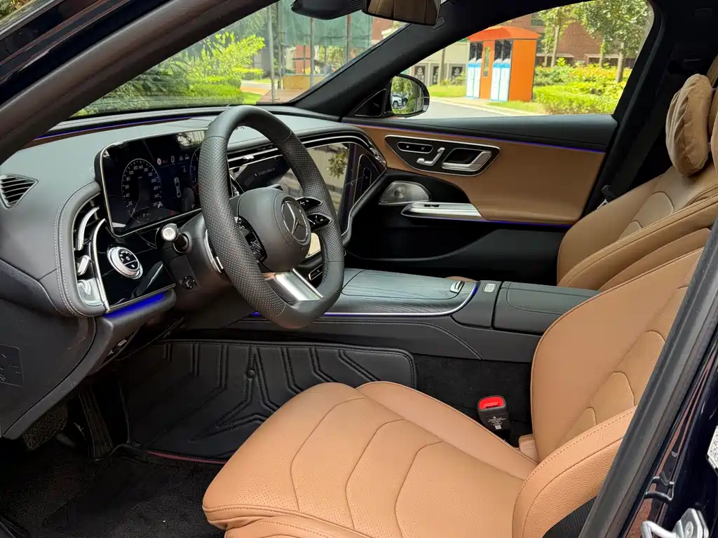 Mercedes-Benz E-Class — миниатюра 12